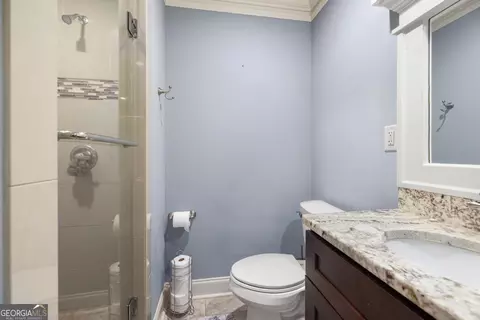 Bath - 187 Pine St, Commerce, GA 30529 photo 4 of 7