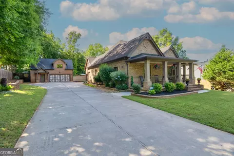 Exterior - 187 Pine St, Commerce, GA 30529 photo 5 of 23