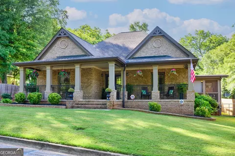 Exterior - 187 Pine St, Commerce, GA 30529 photo 1 of 23