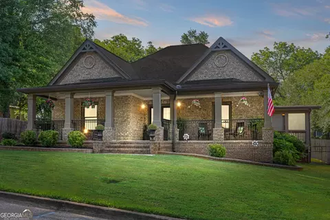 Exterior - 187 Pine St, Commerce, GA 30529 photo 3 of 23