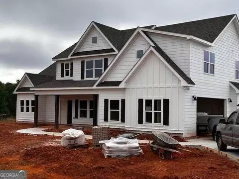 108 Red Oak Ln, Carrollton, GA 30116