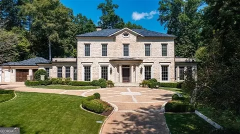 3270 W Paces Park Dr NW, Atlanta, GA 30327