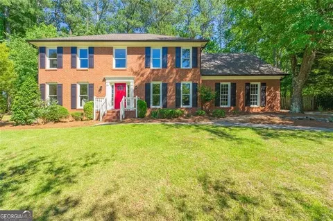 745 Edgewater Ln, Kennesaw, GA 30144