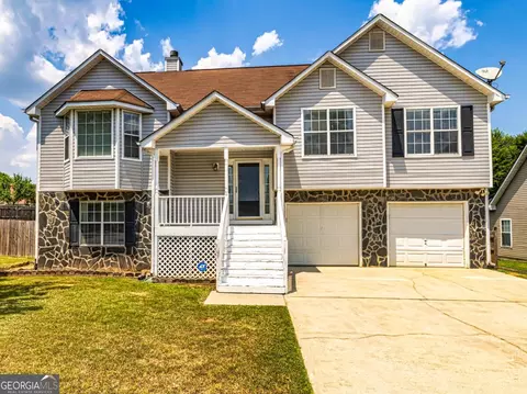 10582 Barberry Dr, Hampton, GA 30228