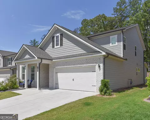122 Vivian Ln, Peachtree City, GA 30269