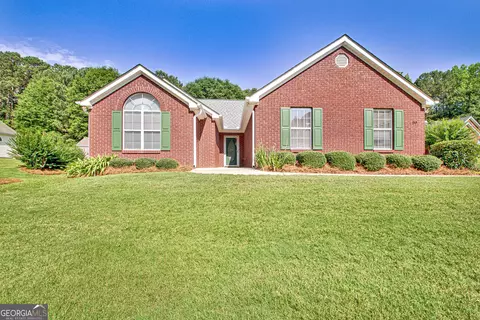 90 Riverside Walk, Sharpsburg, GA 30277