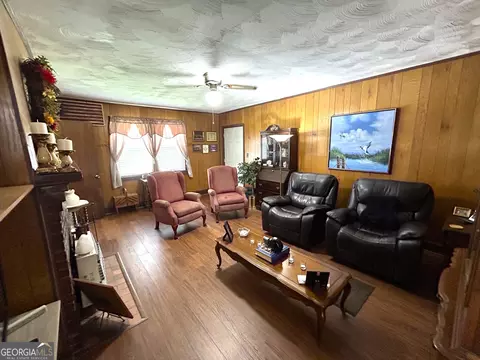 110 Mallory Dr, Lagrange, GA 30241 photo 4