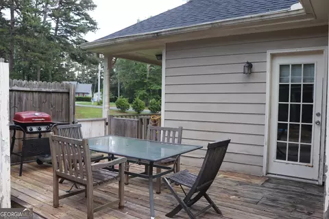Exterior - 98 Lewis Cir, Commerce, GA 30529 photo 10 of 12