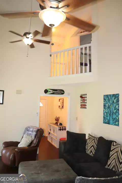 Living - 98 Lewis Cir, Commerce, GA 30529 photo 1 of 1