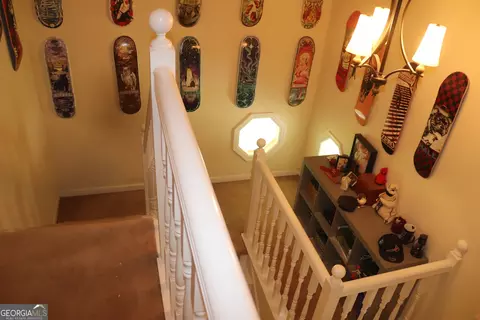 Entry Way - 98 Lewis Cir, Commerce, GA 30529 photo 4 of 5