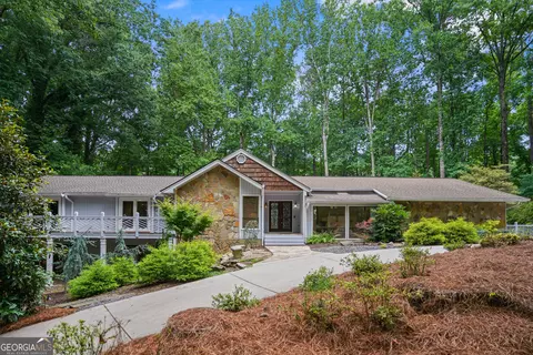 9830 Huntcliff Trce, Sandy Springs, GA 30350