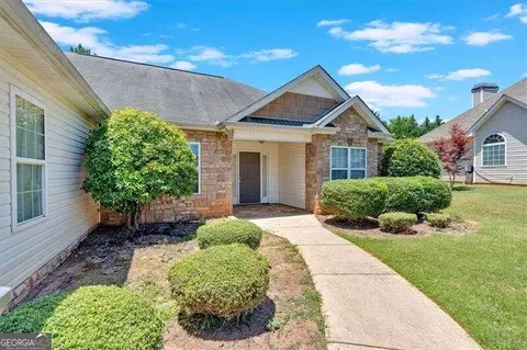 938 Center Bay Dr, Villa Rica, GA 30180