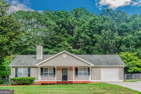 52 Morris Rd, Newnan, GA 30263