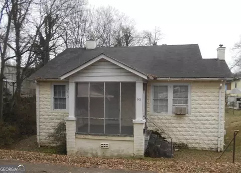 902 Avenue E, West Point, GA 31833