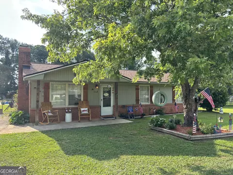 113 Clearview Dr, Lagrange, GA 30241