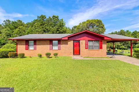 1209 Northview Dr, West Point, GA 31833