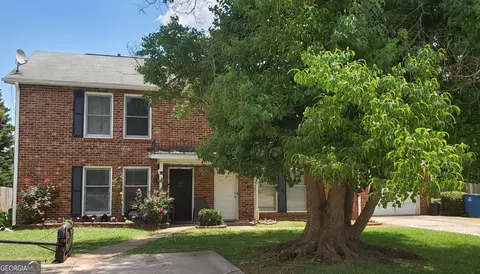 2793 Country Ct SE #A & B, Conyers, GA 30013