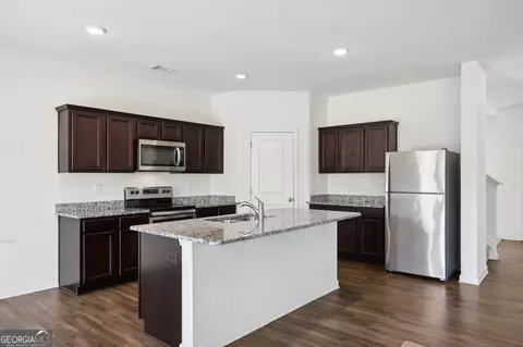 2047 Hudson Dr, Bethlehem, GA 30620 photo 4