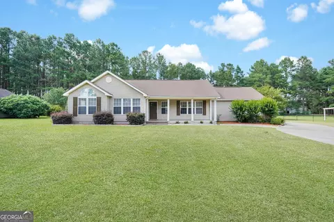 2205 E Camelia Dr E, Statesboro, GA 30461