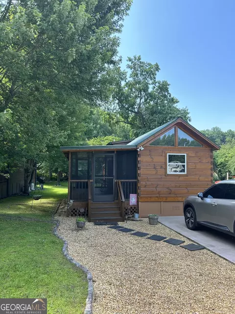 439 Elkmont Trl, Cleveland, GA 30528