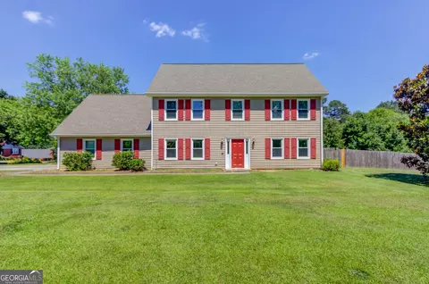 2062 Graystone Pkwy, Grayson, GA 30017