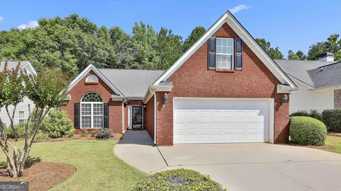 50 Steeplechase Dr, Newnan, GA 30263