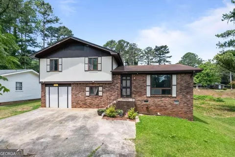 1042 Forest Valley Dr SE, Atlanta, GA 30354