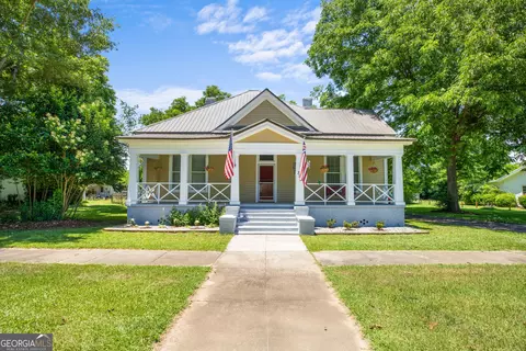 322 Zeta St, Tennille, GA 31089