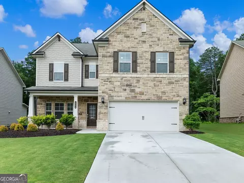 1966 Holman Forest Dr, Hoschton, GA 30548