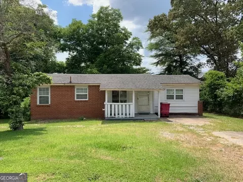 305 Collins Ave, Centerville, GA 31028