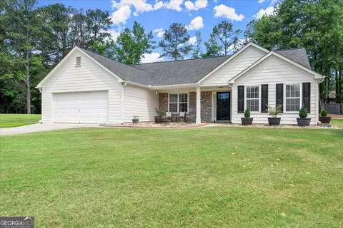 5324 Autumn Breeze Ln, Powder Springs, GA 30127