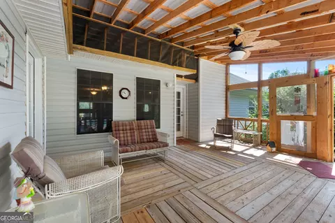 Exterior - 258 Thomas Rd, Milner, GA 30257 photo 10 of 15