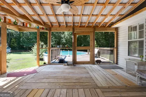 Exterior - 258 Thomas Rd, Milner, GA 30257 photo 8 of 15