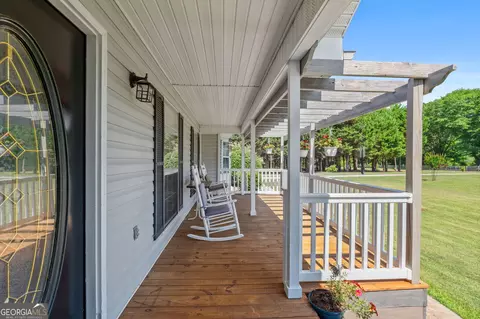 Exterior - 258 Thomas Rd, Milner, GA 30257 photo 11 of 15
