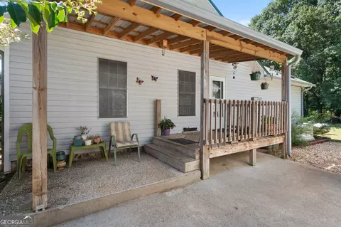 Exterior - 258 Thomas Rd, Milner, GA 30257 photo 7 of 15
