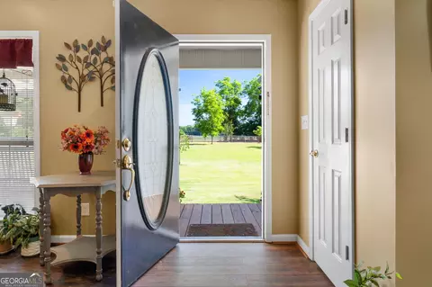 Entry Way - 258 Thomas Rd, Milner, GA 30257 photo 4 of 4