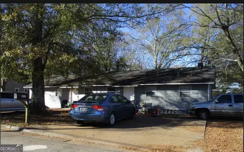 627 Lane St, Griffin, GA 30223