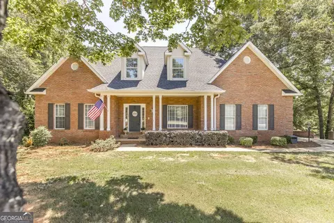 205 Westbury Ct, Warner Robins, GA 31088