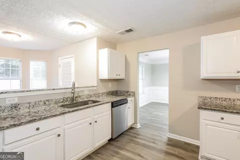 544 Kimberwick Dr, Hampton, GA 30228 photo 5