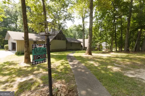 138 Cherokee Cir, Cedartown, GA 30125