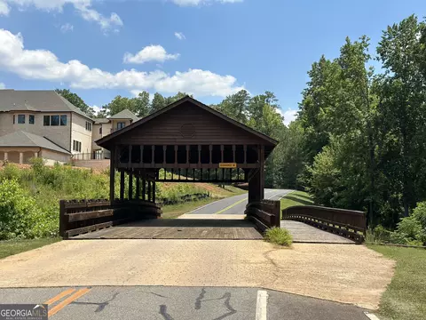 104 Crescent Dr, Forsyth, GA 31029 photo 8