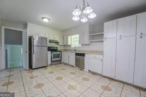 6527 Cameron Rd, Morrow, GA 30260 photo 11