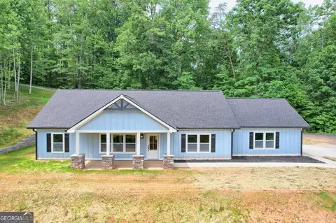 1510 Honey Bee Rdg, Hiawassee, GA 30546