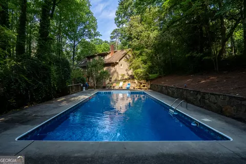 190 Applewood Dr, Tiger, GA 30576
