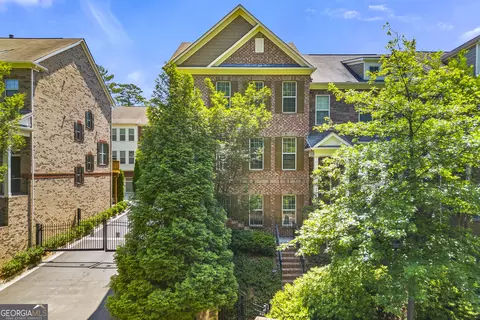 3266 Ferncliff Ln, Atlanta, GA 30324
