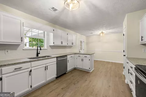 20 Whispering Pine Dr, Covington, GA 30016 photo 7