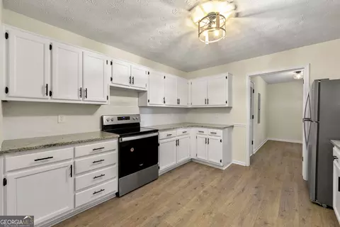 20 Whispering Pine Dr, Covington, GA 30016 photo 6