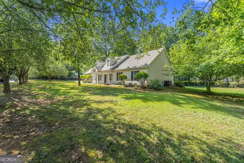 20 Whispering Pine Dr, Covington, GA 30016 photo 3