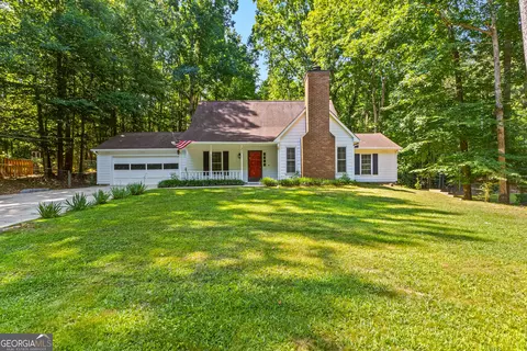 370 Oak St, Fayetteville, GA 30215