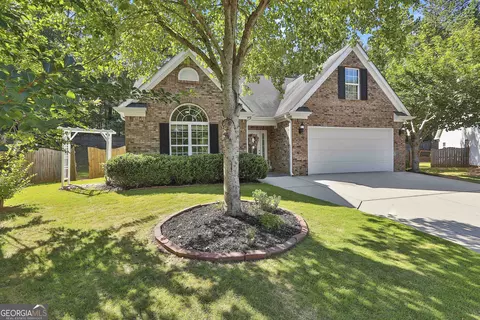 18 Kentucky Ave, Sharpsburg, GA 30277